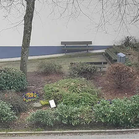 Schillers & Cafe - Garni - 뤼덴샤이드