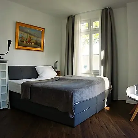 Schillers Hotel&café - Garni - 3*