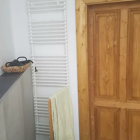 Schillers & Cafe - Garni - Отель Люденшайд