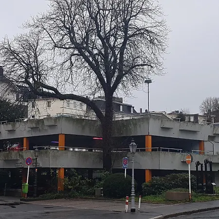 Schillers & Cafe - Garni - Люденшайд