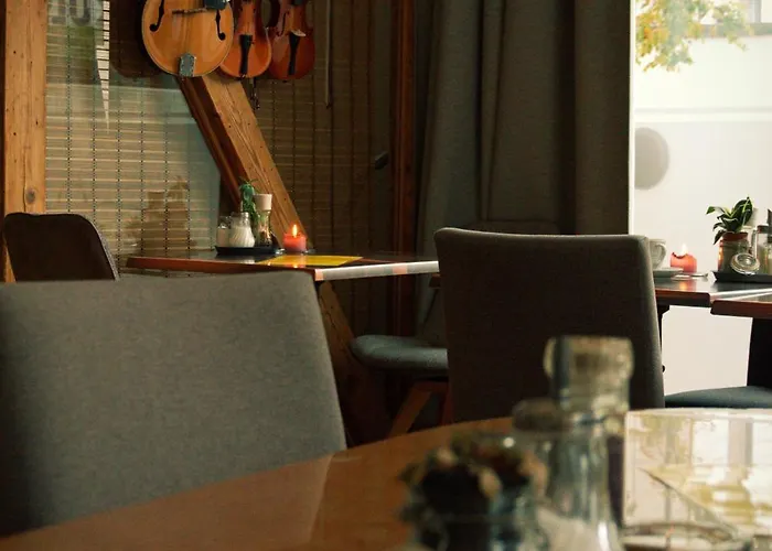 Schillers & Cafe - Garni - 뤼덴샤이드