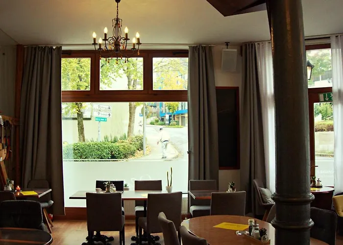 Schillers & Cafe - Garni -