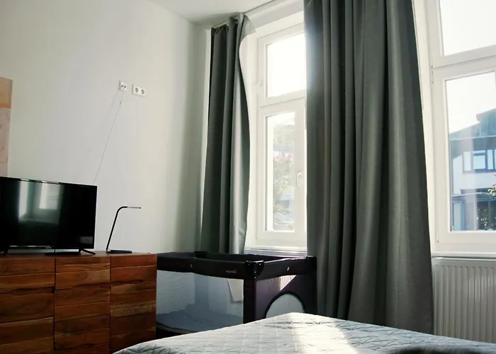 Schillers & Cafe - Garni - Hotel 3*