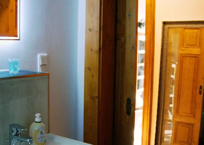 Hotel Schillers & Cafe - Garni - 3*