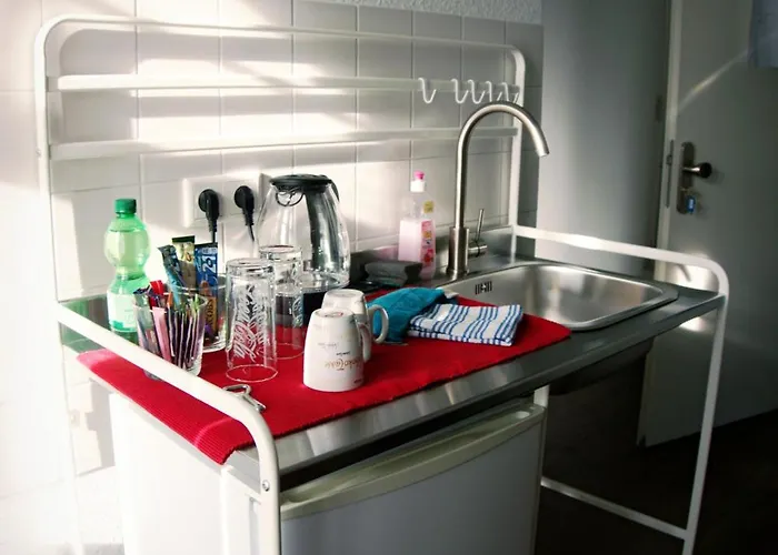 호텔 Schillers & Cafe - Garni - 3*