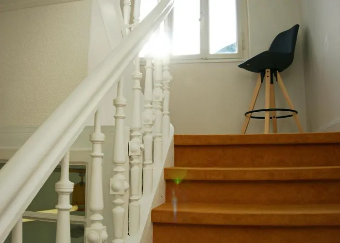 호텔 Schillers & Cafe - Garni - 뤼덴샤이드