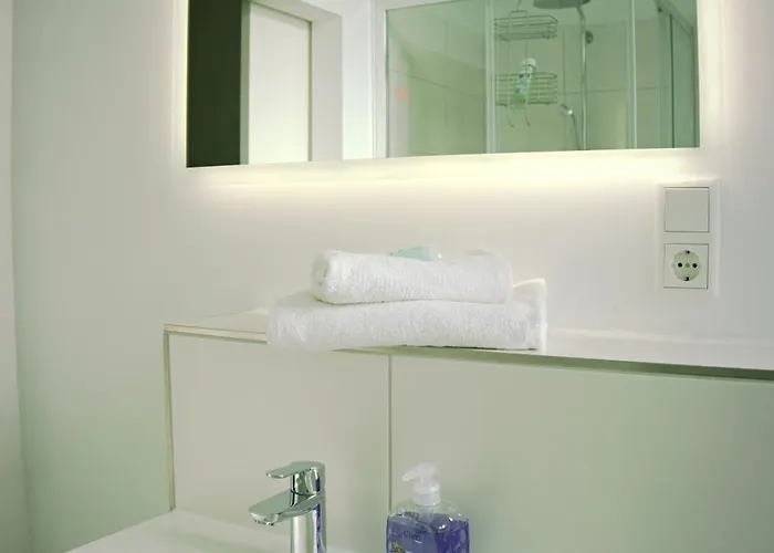 Schillers & Cafe - Garni - 3*