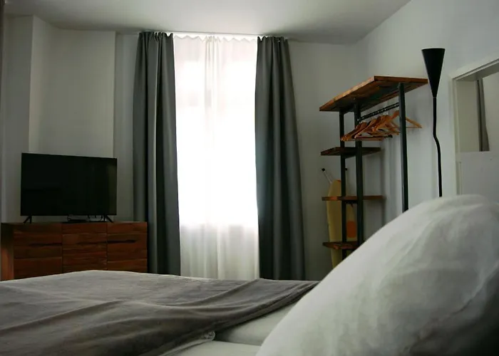 Hotel Schillers & Cafe - Garni - 3*