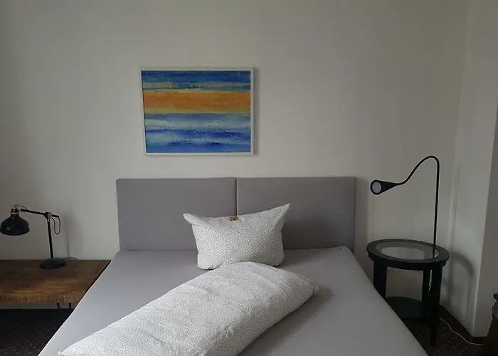 Schillers & Cafe - Garni - 호텔 뤼덴샤이드