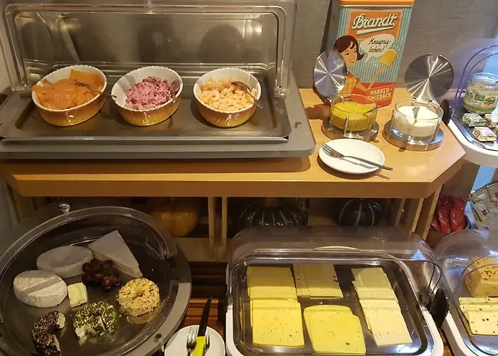 호텔 Schillers & Cafe - Garni - 3*